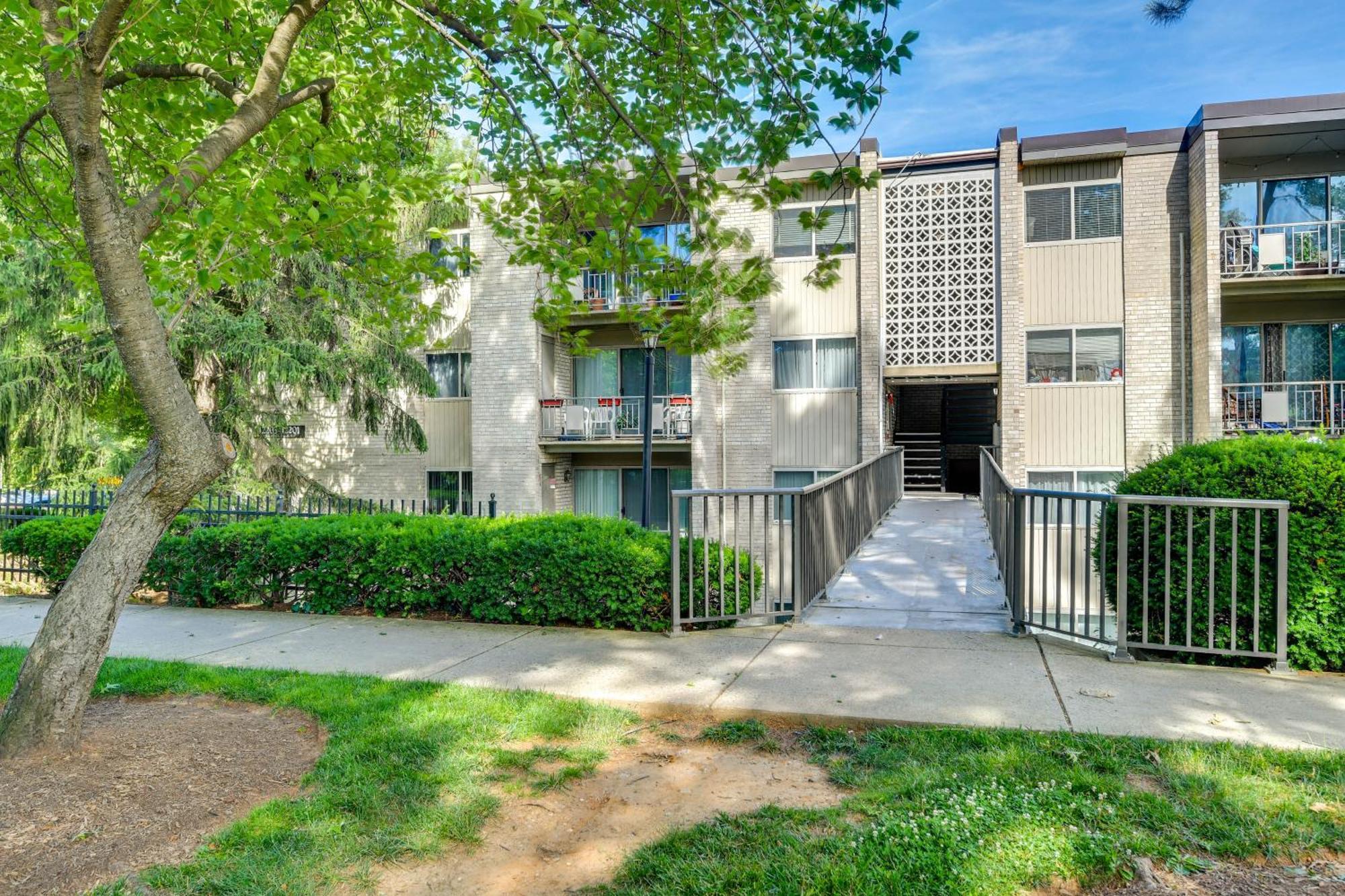 North Bethesda Apartment With Community Pool! Eksteriør bilde